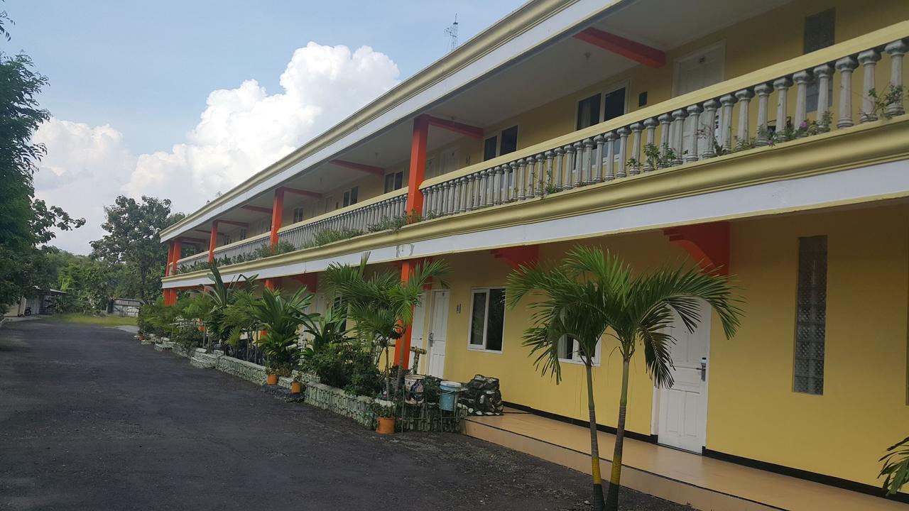 Sinar Bintang Hotel Cepu Exterior foto